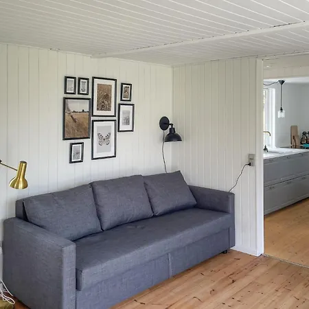 2 Bedroom Lovely In